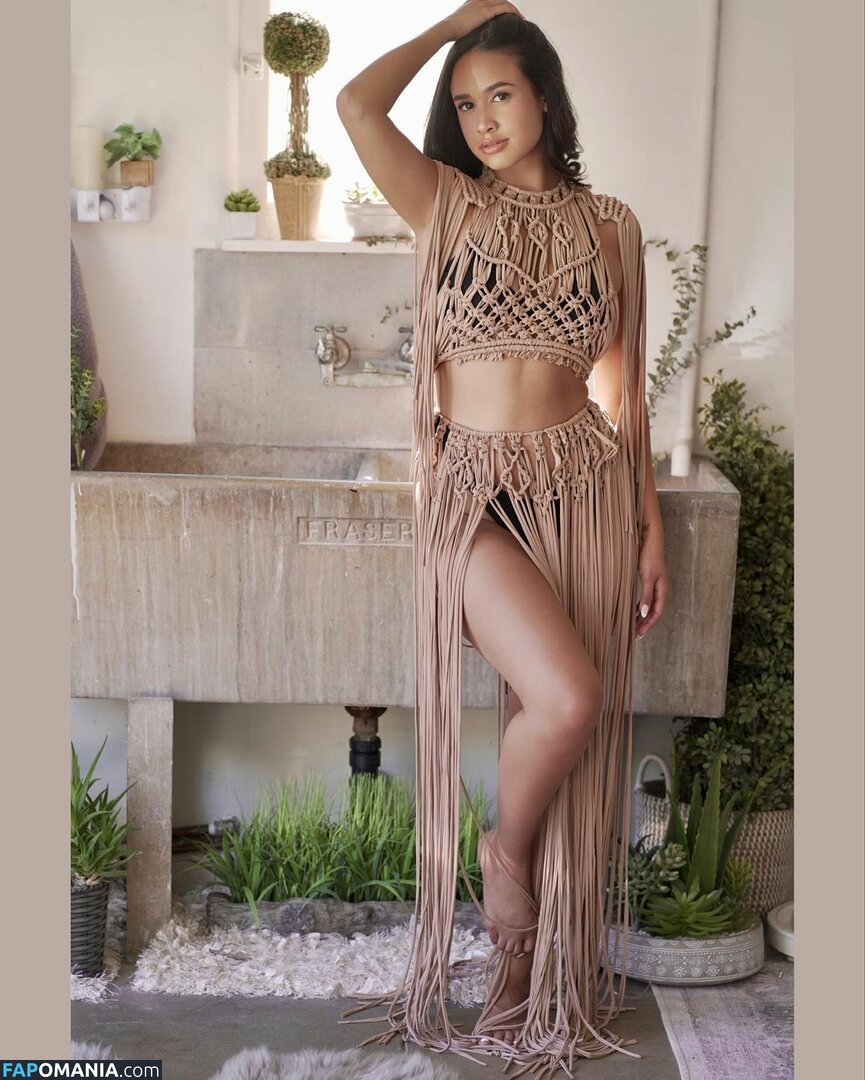 Emily Tosta / emilytosta Nago OnlyFans  Przeciekłe zdjęcie #51