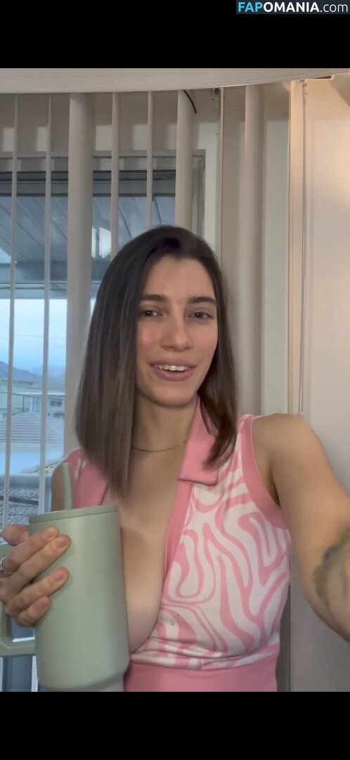 Emily Winterfell / emilysylraa / emilywinterfell / emilyxvirel / emilyxvirel... Nago OnlyFans  Przeciekłe zdjęcie #1