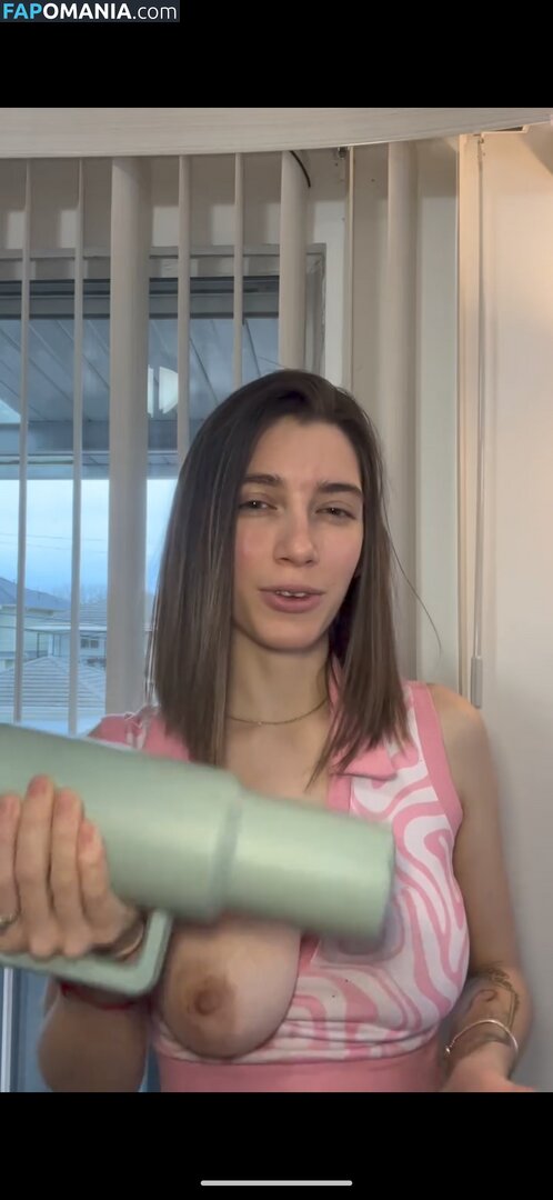 Emily Winterfell / emilysylraa / emilywinterfell / emilyxvirel / emilyxvirel... Nago OnlyFans  Przeciekłe zdjęcie #9