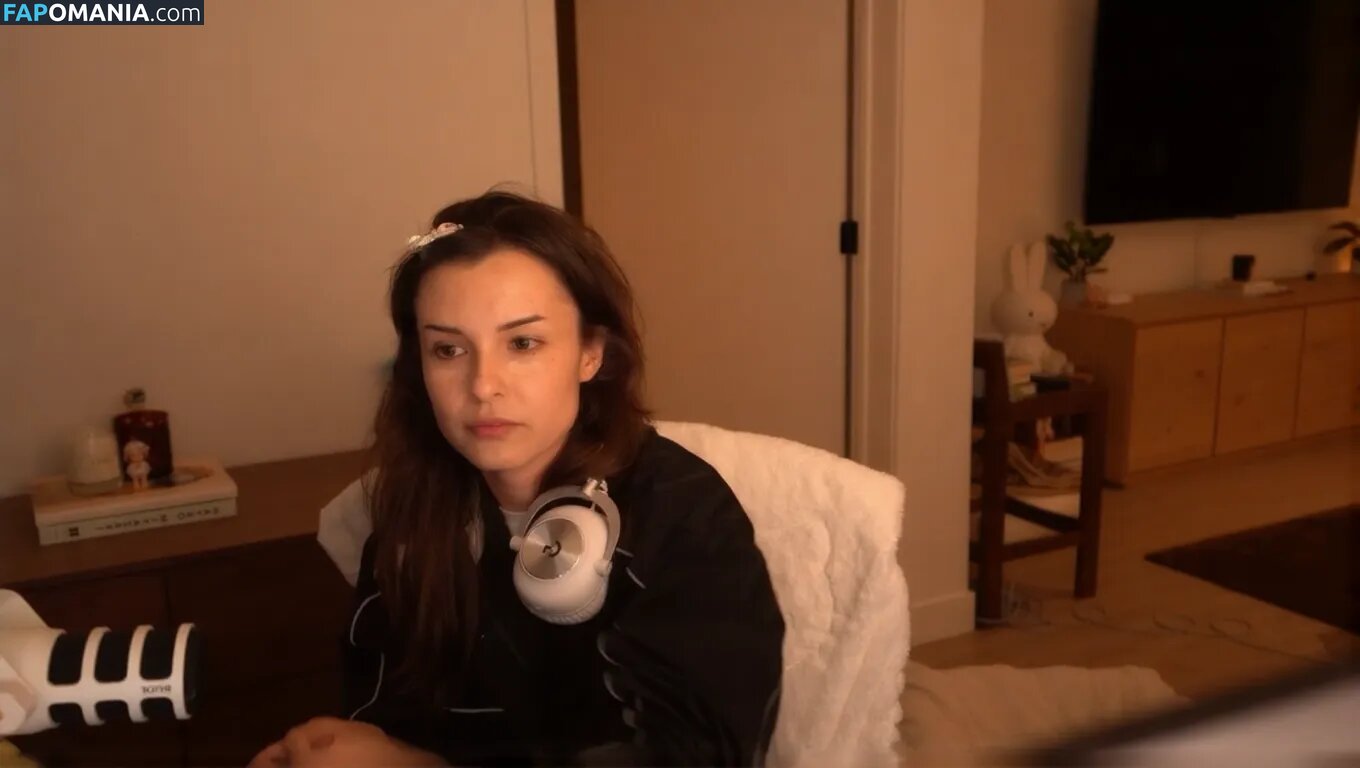 emilydaniellam / emilylynne / meilylol / valkyrae assistant Nago OnlyFans  Przeciekłe zdjęcie #7