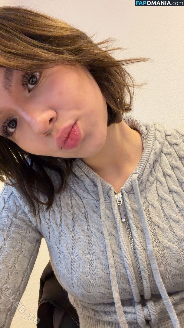 Emilyynl Nago OnlyFans  Przeciekłe zdjęcie #5