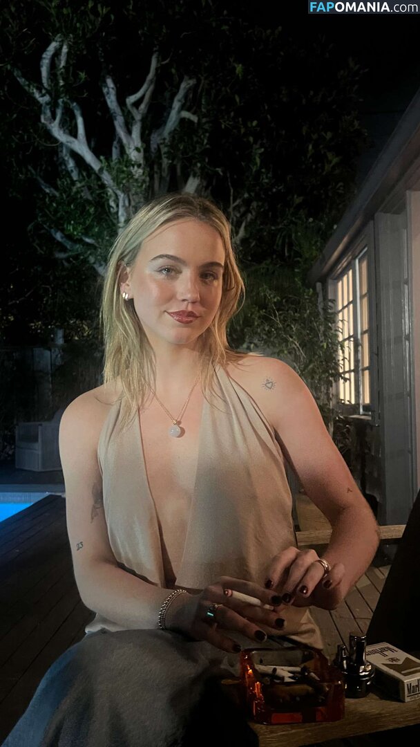 Emma Brooks / emmabrooks / nalabrooks Nago OnlyFans  Przeciekłe zdjęcie #1725