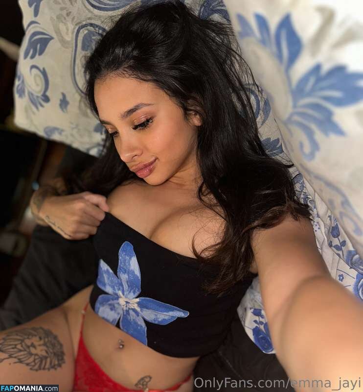 emma_jayi / theofficial_emma_ Nago OnlyFans  Przeciekłe zdjęcie #5