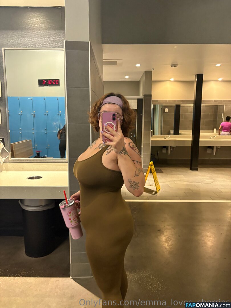 emma_loves_cherries / emmalovescherries Nago OnlyFans  Przeciekłe zdjęcie #1