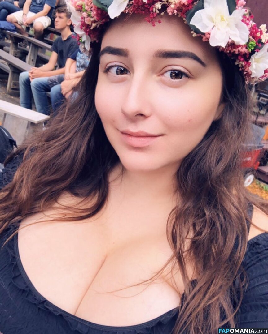 Emma / bunni.emmie / emmachamberlain / kngemma / tinywaistemma Nago OnlyFans  Przeciekłe zdjęcie #121