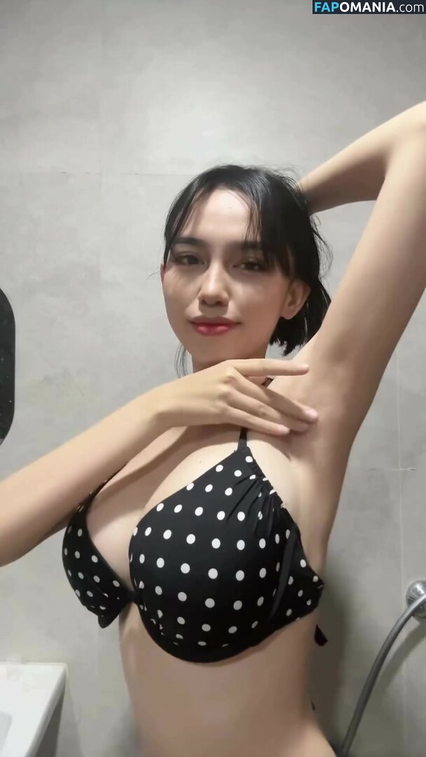 Emmavllryn Nago OnlyFans  Przeciekłe zdjęcie #26