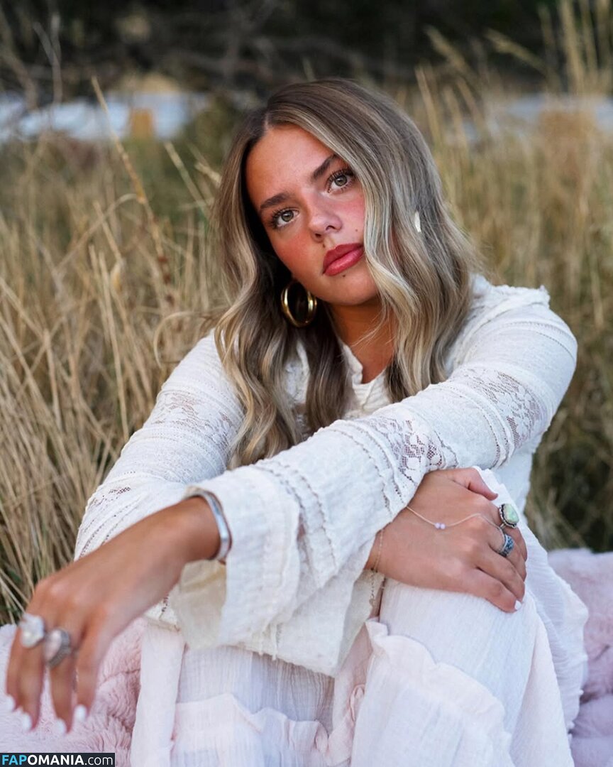 Emmi Butler / emmilaurie Nago OnlyFans  Przeciekłe zdjęcie #1