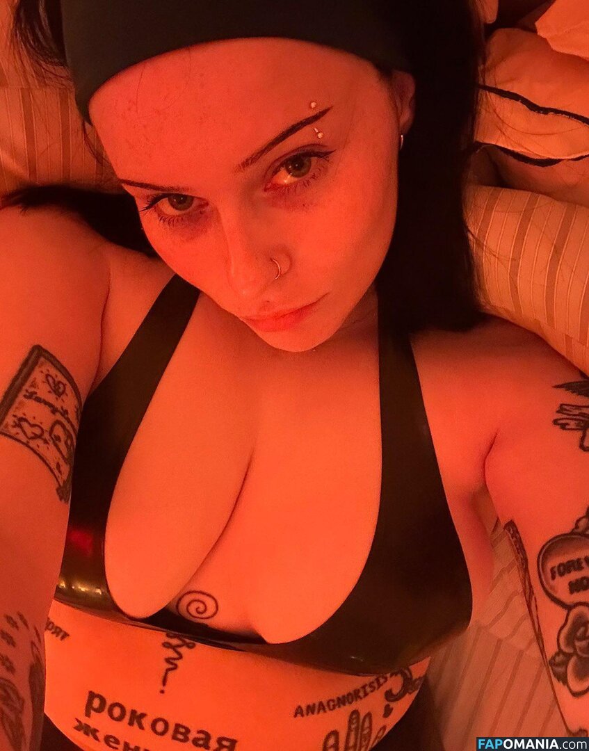 arianalgrande / emowag420 Nago OnlyFans  Przeciekłe zdjęcie #2