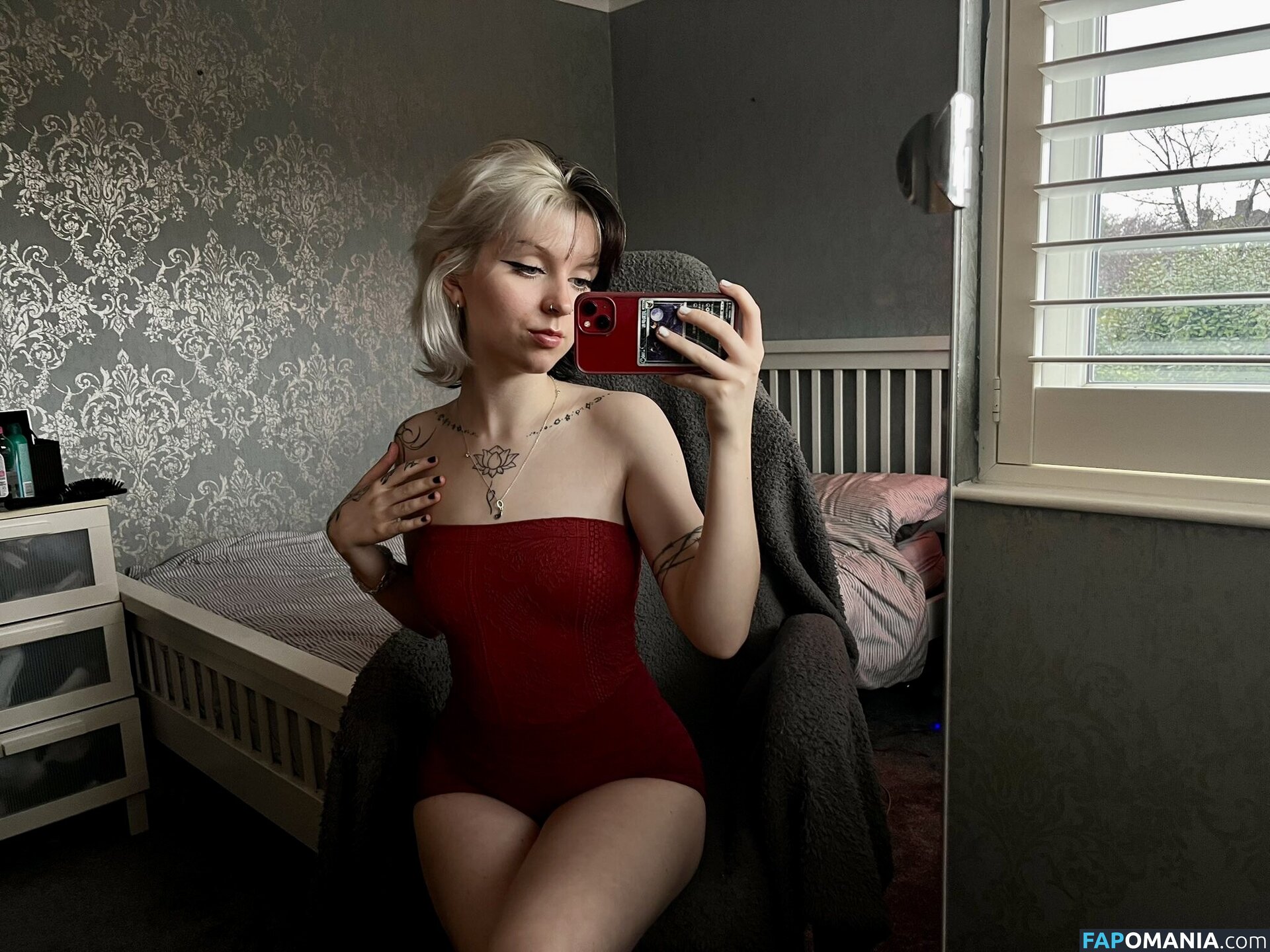 Emzeeni / cw / https: Nago OnlyFans  Przeciekłe zdjęcie #10