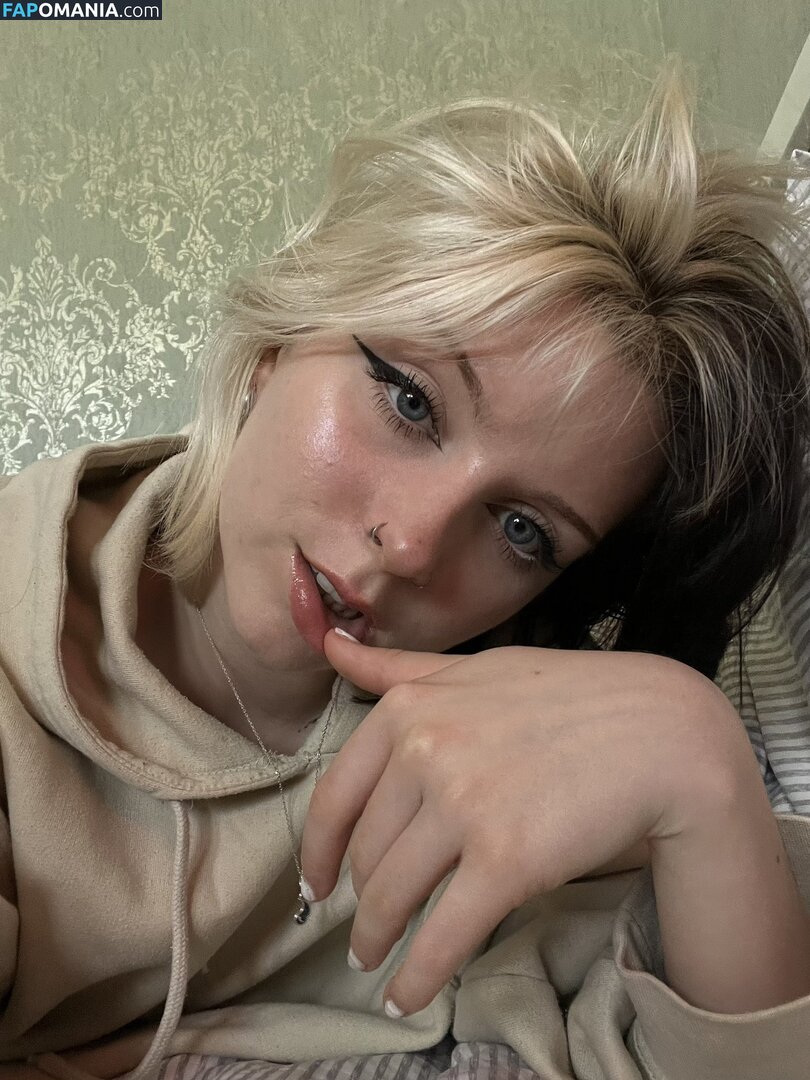 Emzeeni / cw / https: Nago OnlyFans  Przeciekłe zdjęcie #14
