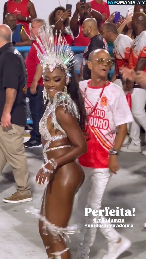 Erika Januza / erikajanuza Nago OnlyFans  Przeciekłe zdjęcie #4