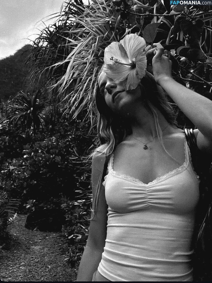 _estela_tessaro / estela / estelagomez / thirdeyewitchh Nago OnlyFans  Przeciekłe zdjęcie #41