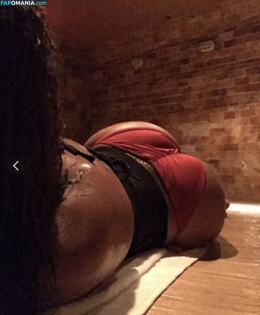 Esther Baxter / estherbaxter / https: Nago OnlyFans  Przeciekłe zdjęcie #15