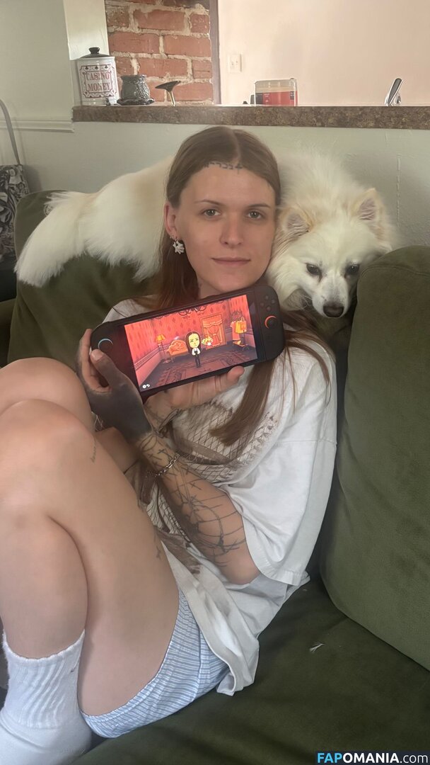 Ethel Cain / bbybilxxx / mothercain Nago OnlyFans  Przeciekłe zdjęcie #1