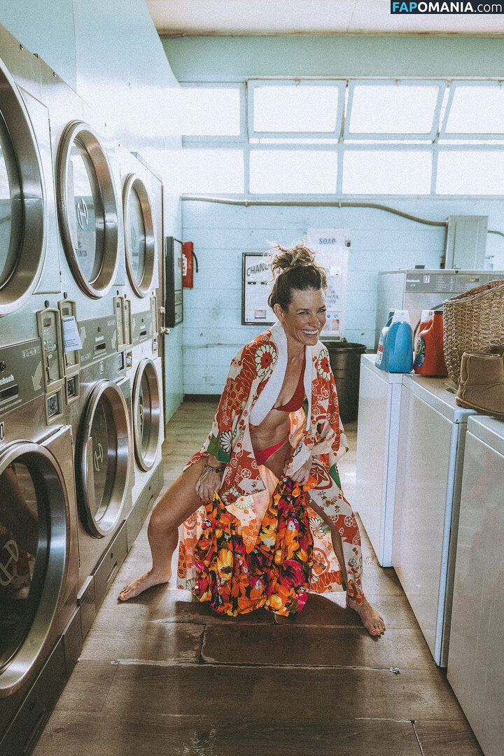 Evangeline Lilly / EvangelineLilly / evangelinelillyofficial / https: / lilyevangeline Nago OnlyFans  Przeciekłe zdjęcie #73