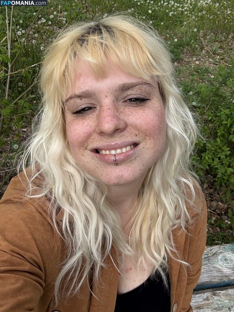 EveLinaIve / evelina / evelina-ive Nago OnlyFans  Przeciekłe zdjęcie #13