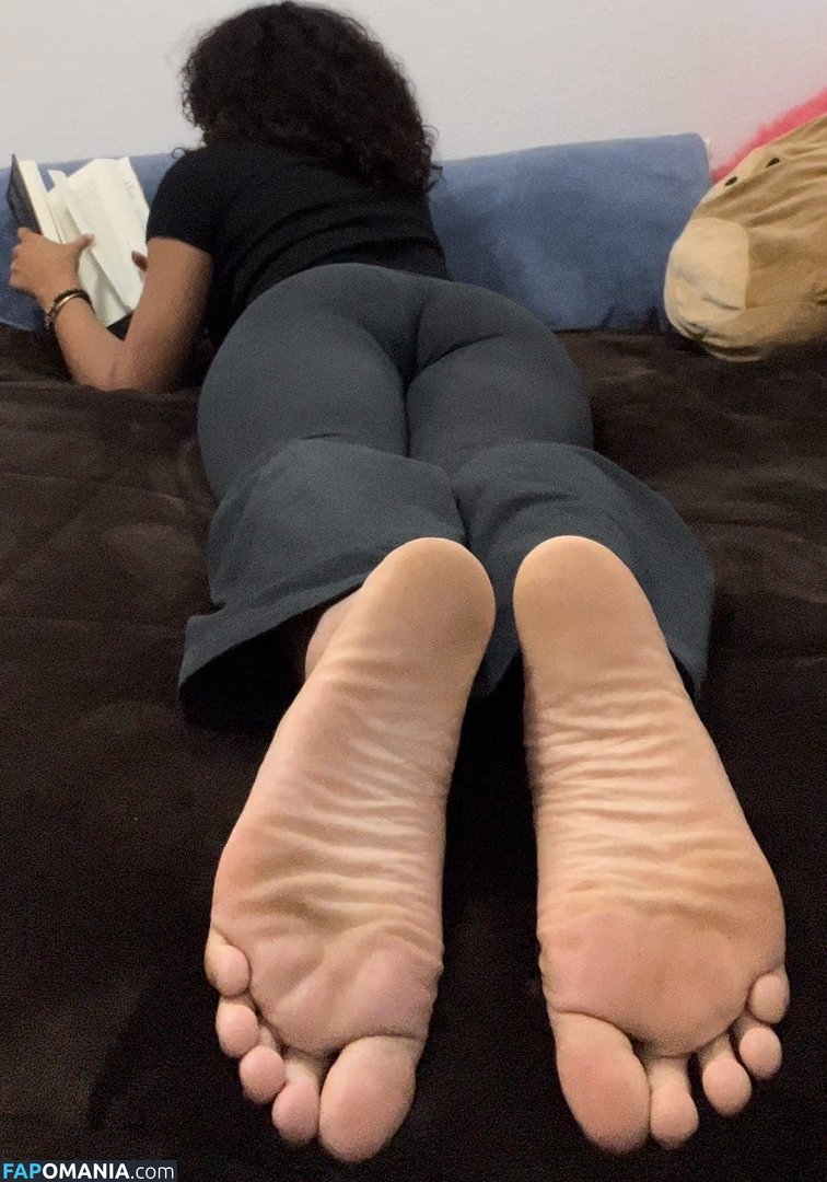 F00tmami F00tmami / Mami f00tbby0 / f00tbby0 / f00tmami Nago OnlyFans  Przeciekłe zdjęcie #1