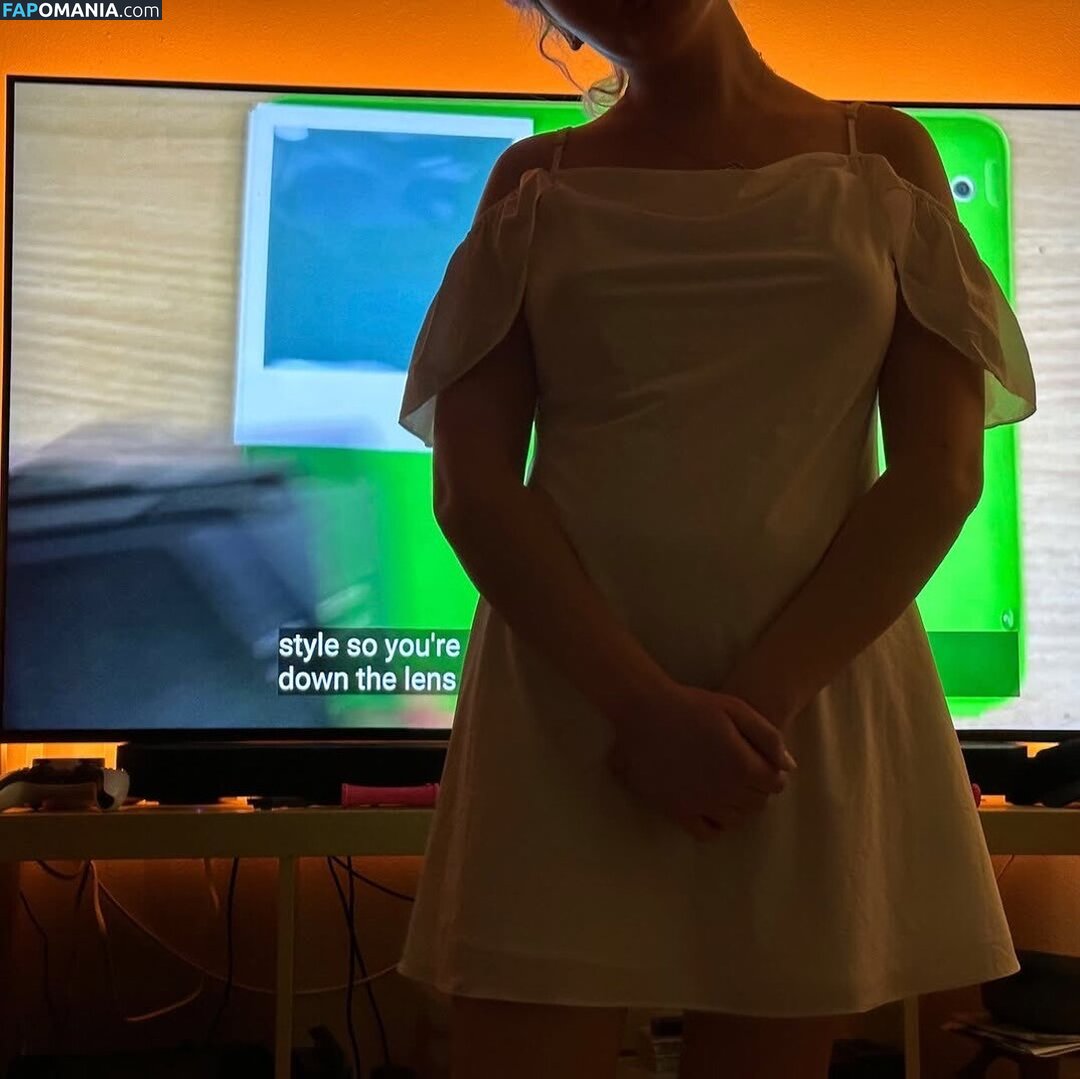 F4micom Nago OnlyFans  Przeciekłe zdjęcie #1