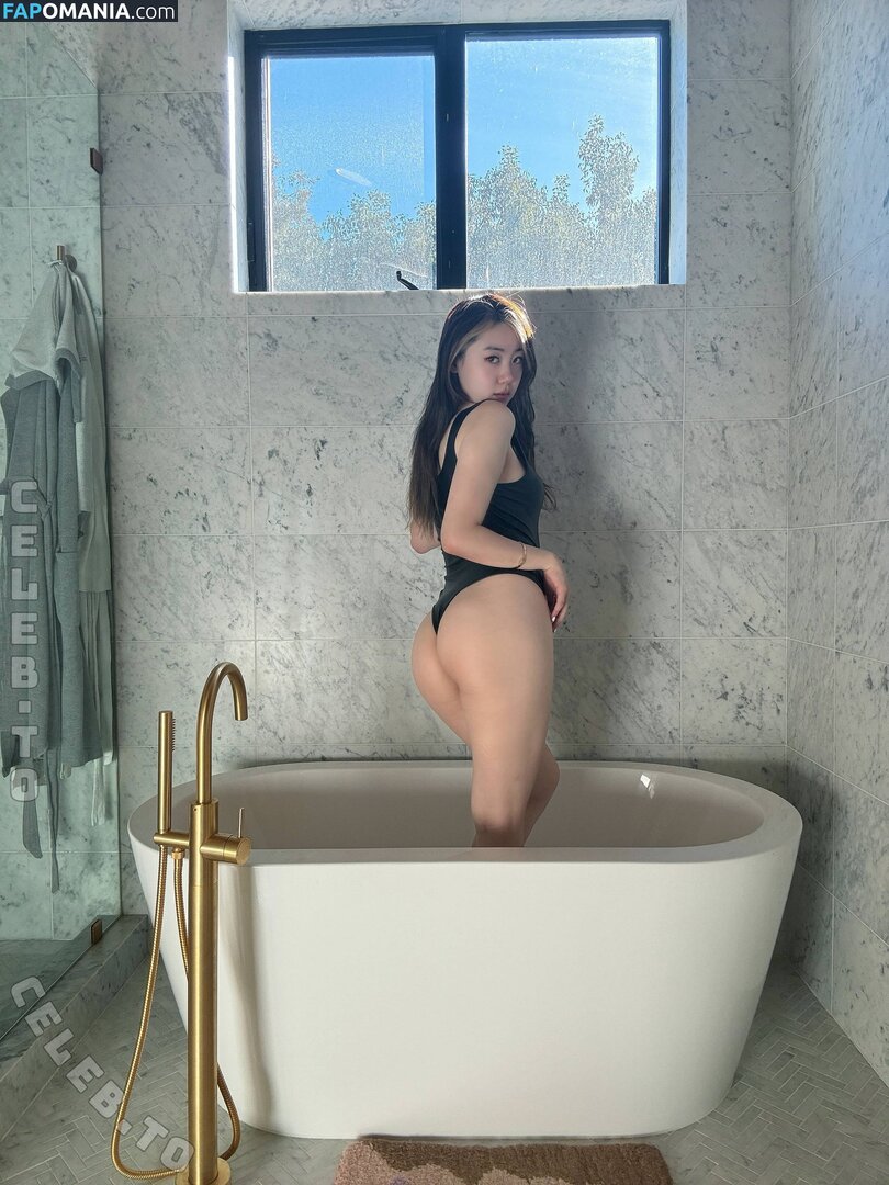 FanFan / https: / issfanfan Nago OnlyFans  Przeciekłe zdjęcie #18