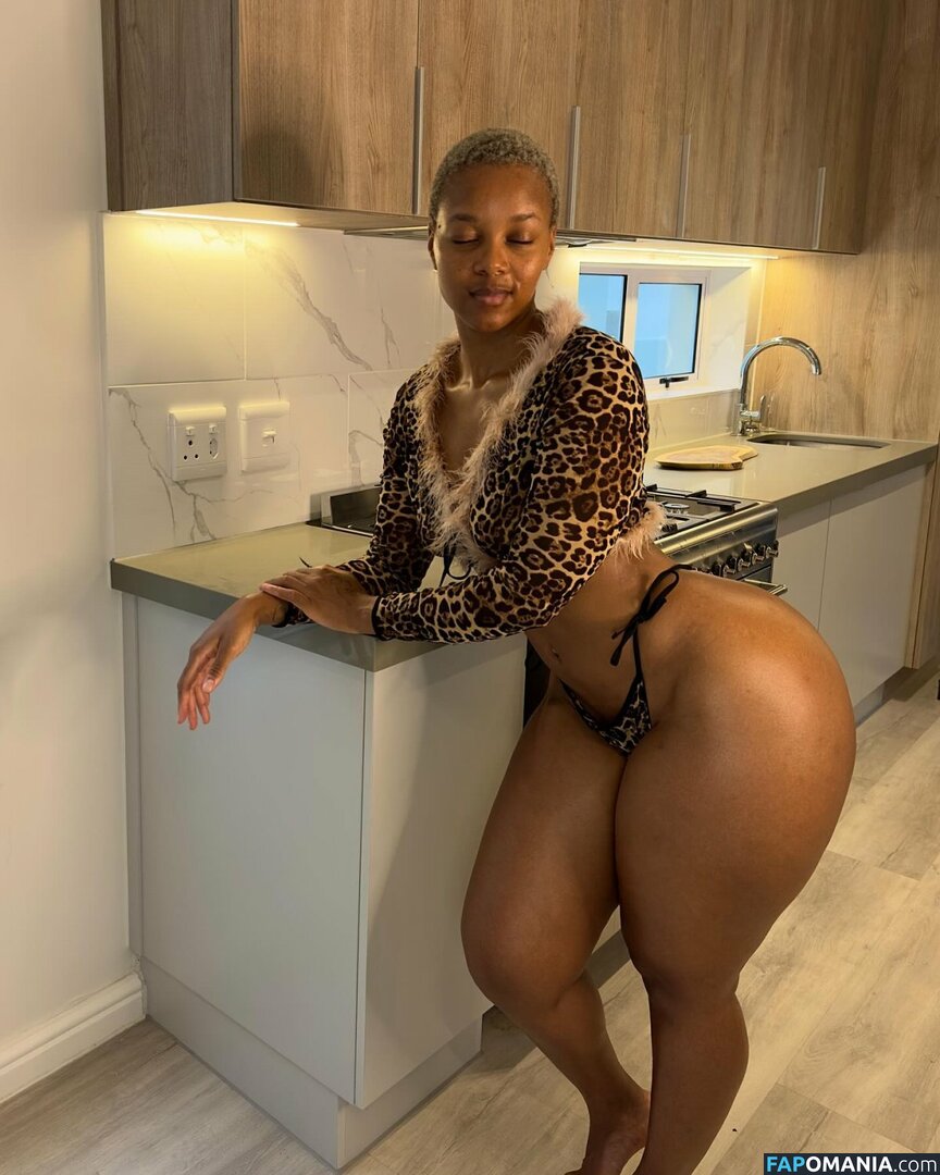 Faustina Thobakgale / faustinaroyale / formidable_byfaustina Nago OnlyFans  Przeciekłe zdjęcie #12