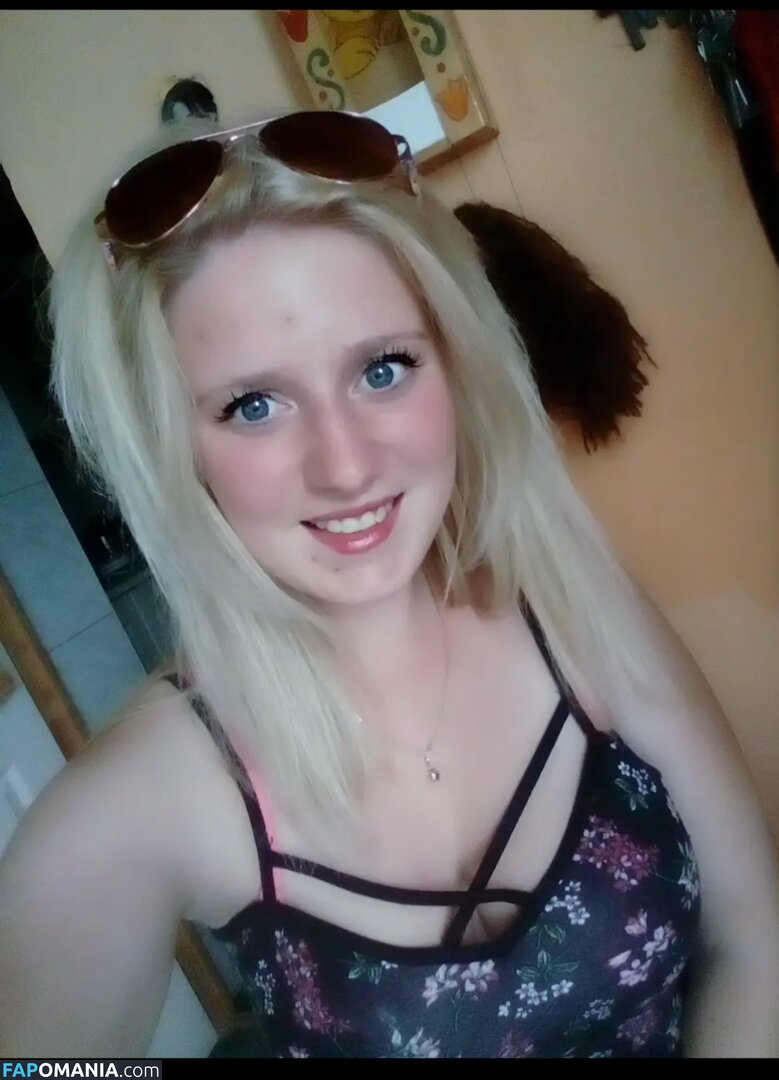 Fehérvári Lányok / Fejér Megyei / Székesfehérvári / sebestyenbianka1 Nago OnlyFans  Przeciekłe zdjęcie #13