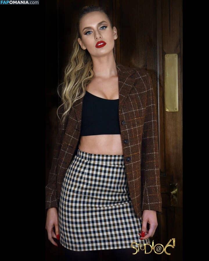 Fern Alexandra Nago OnlyFans  Przeciekłe zdjęcie #8