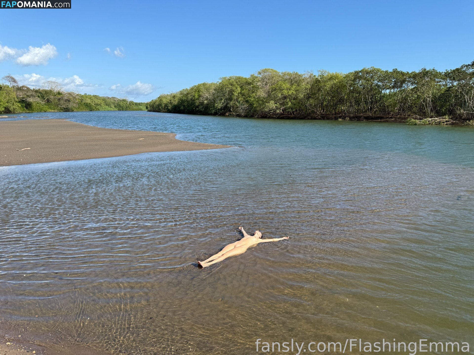 FlashingEmma / https: Nago OnlyFans  Przeciekłe zdjęcie #2