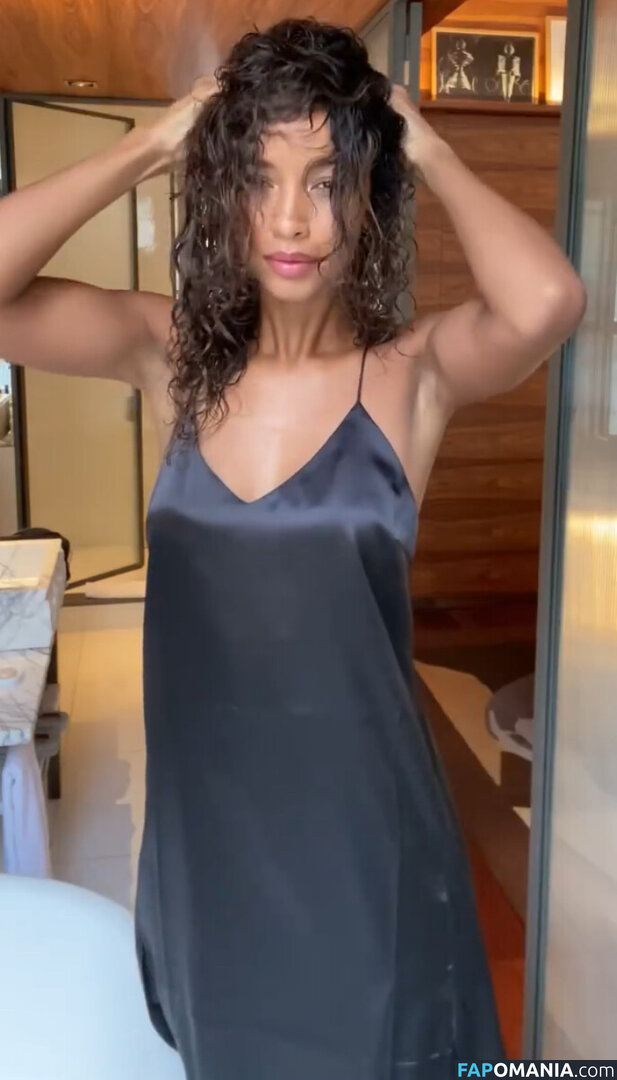 Flora Coquerel / floracoquerel Nago OnlyFans  Przeciekłe zdjęcie #19