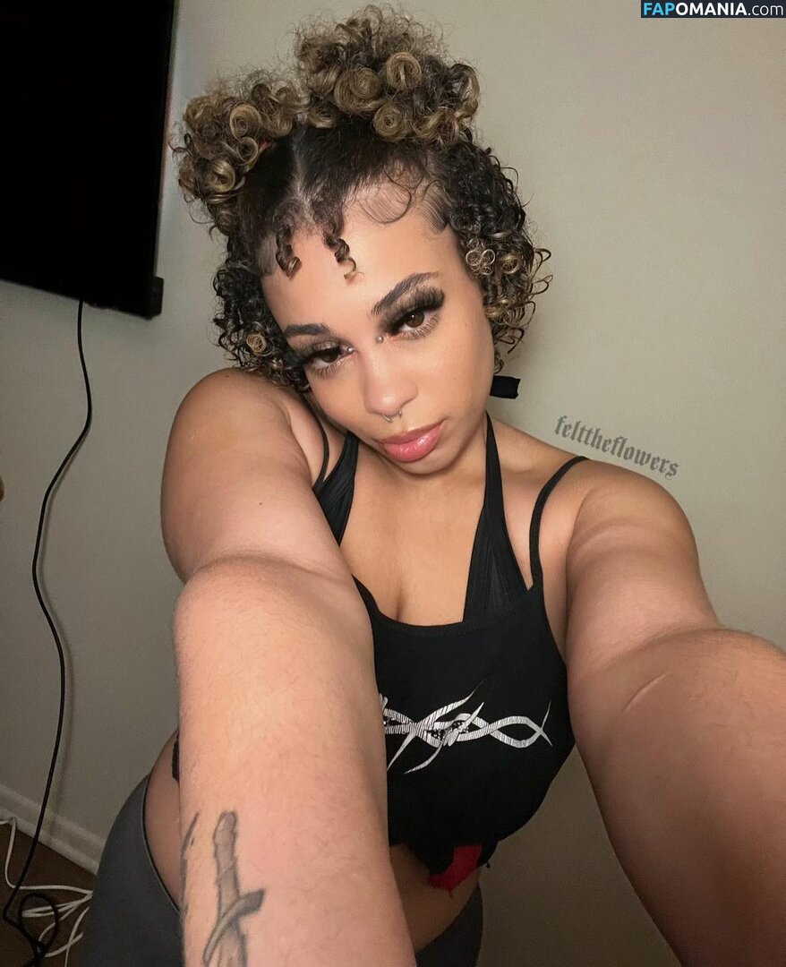 felttheflowers / flowers Nago OnlyFans  Przeciekłe zdjęcie #11