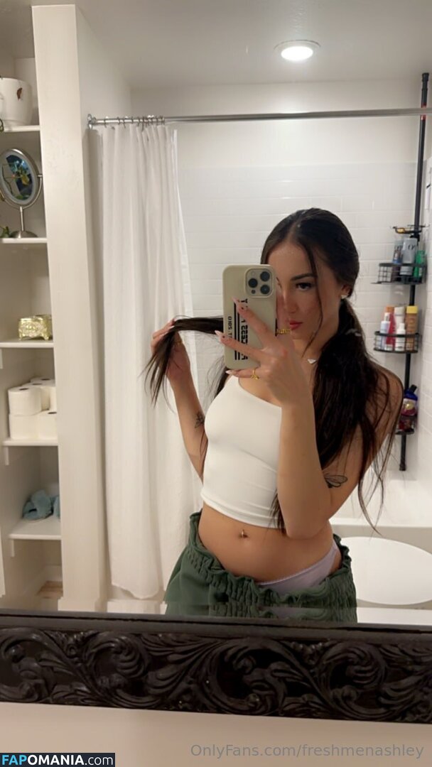 _ashhhhleeey_ / freshmenashley Nago OnlyFans  Przeciekłe zdjęcie #501