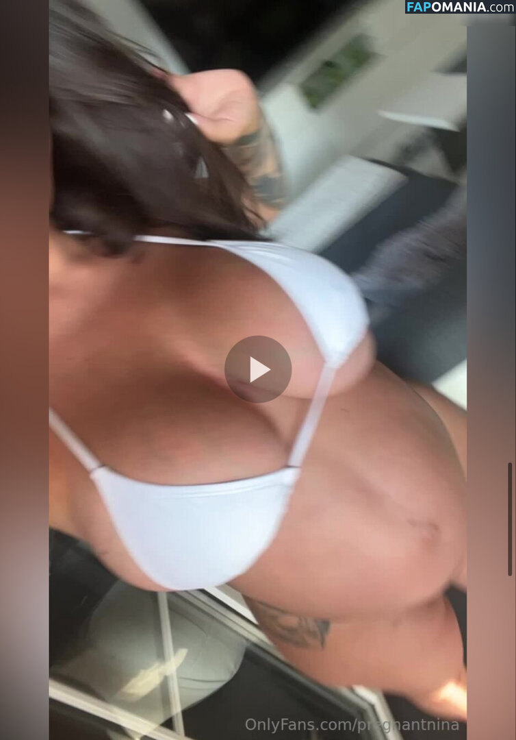 Frisörin Nina / deinenina Nago OnlyFans  Przeciekłe zdjęcie #3