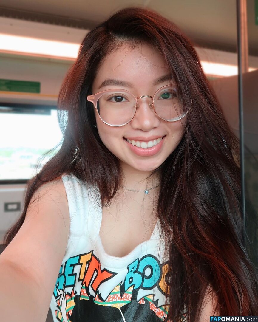 Fruitypoppin / Karen Ip Nago OnlyFans  Przeciekłe zdjęcie #68