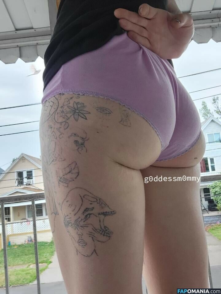 g0ddessm0mmy / imperfect_creativity_ / mommy__mandy Nago OnlyFans  Przeciekłe zdjęcie #10