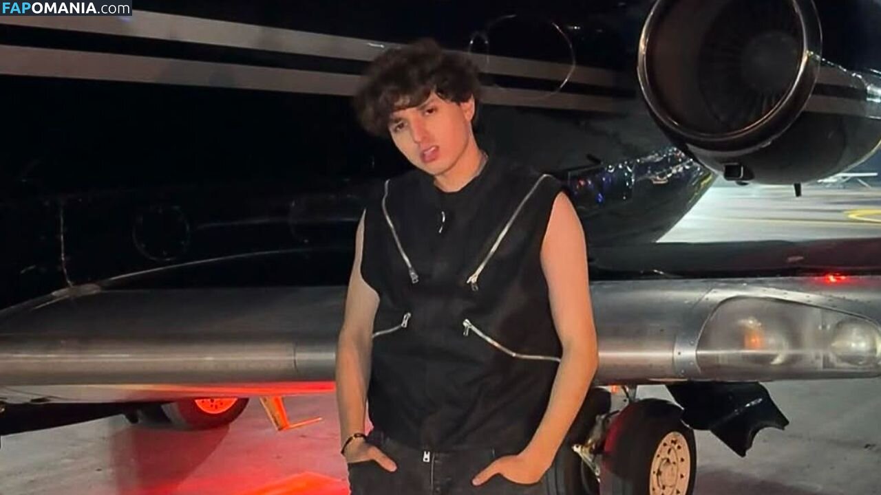 Gabito Ballesteros Nago OnlyFans  Przeciekłe zdjęcie #3