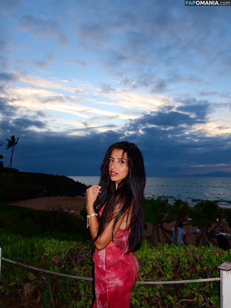 Gal Akbari / gal.qal / officialonlygal Nago OnlyFans  Przeciekłe zdjęcie #3