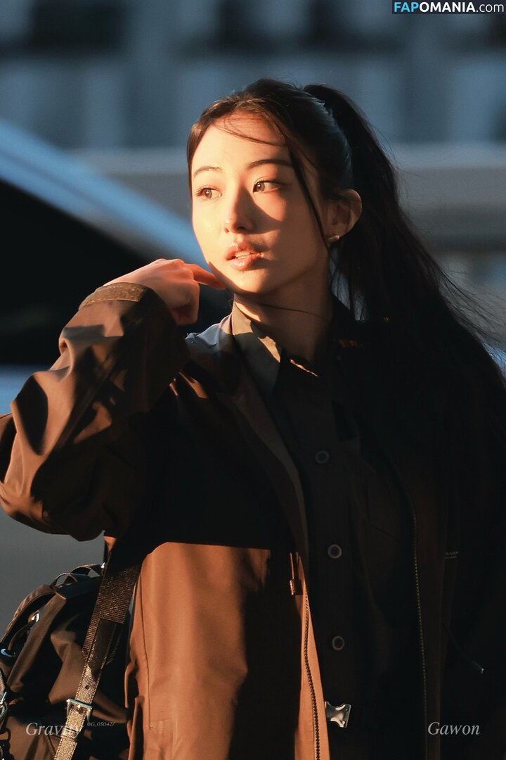 Gawon / Lee Ga-won / MEOVV_GAWON / gawon_moevv / https: / 이가원 MEOVV Nago OnlyFans  Przeciekłe zdjęcie #5