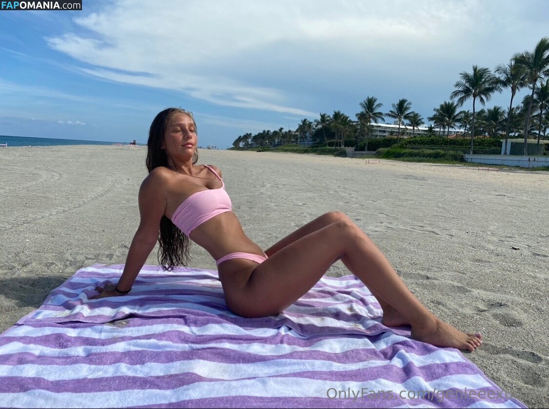 genieeexumm Nago OnlyFans  Przeciekłe zdjęcie #1