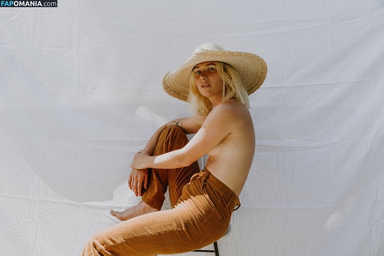 Broods singer / Georgia Nott / NottGeorgia / broodsmusic Nago OnlyFans  Przeciekłe zdjęcie #2