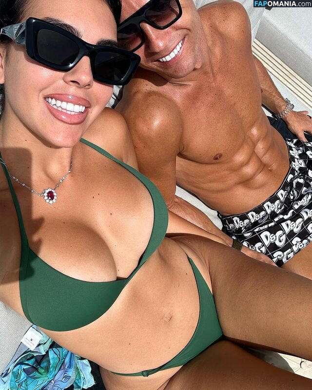 Georgina Rodriguez / georginagio Nago OnlyFans  Przeciekłe zdjęcie #1