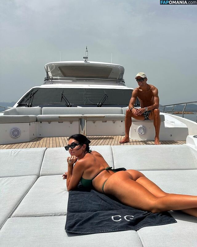 Georgina Rodriguez / georginagio Nago OnlyFans  Przeciekłe zdjęcie #2