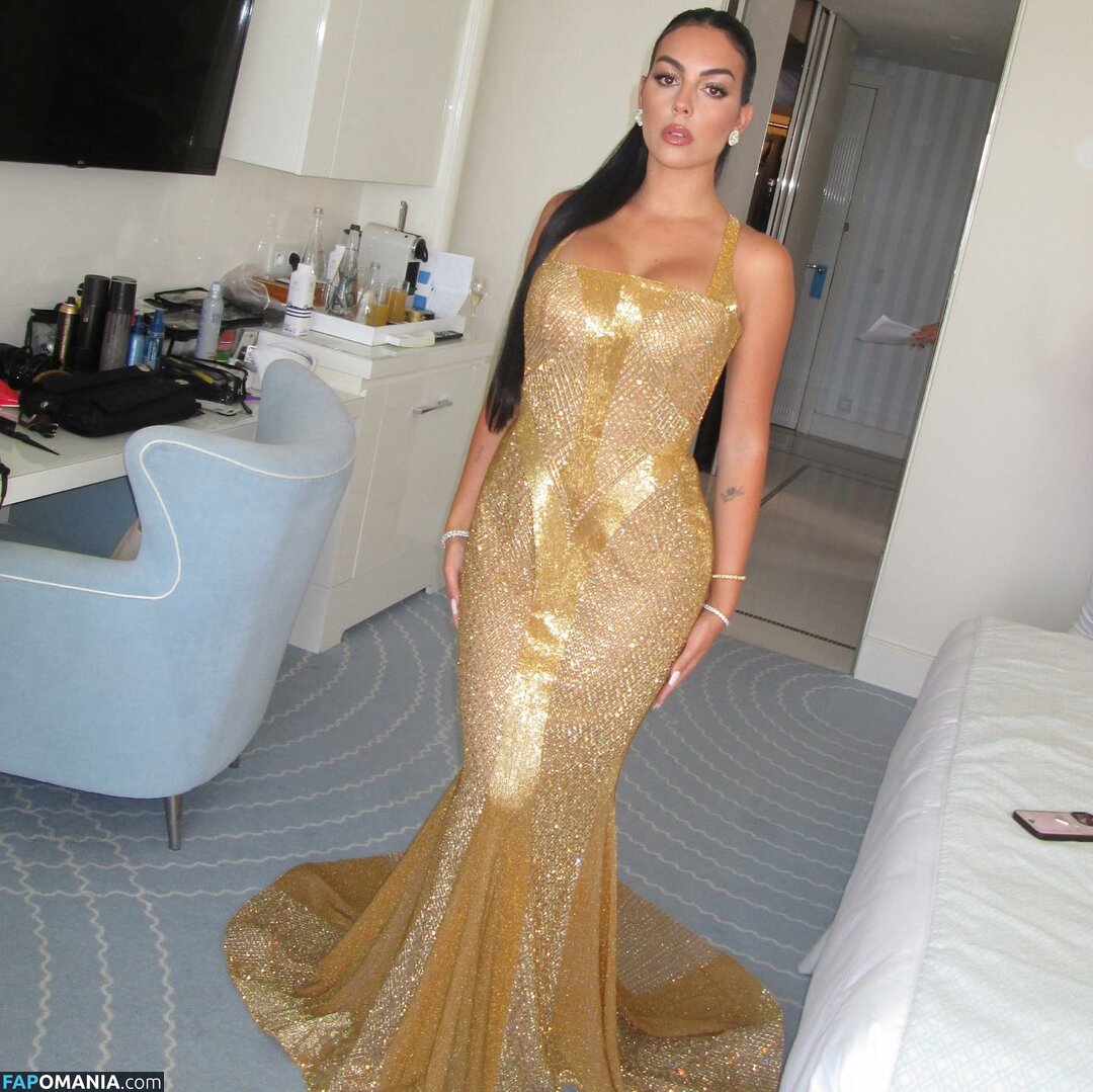 Georgina Rodriguez / georginagio Nago OnlyFans  Przeciekłe zdjęcie #20