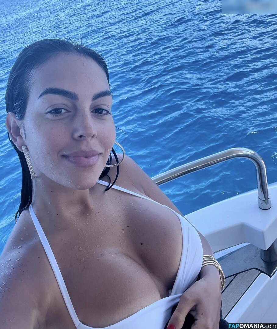 Georgina Rodriguez / georginagio Nago OnlyFans  Przeciekłe zdjęcie #78