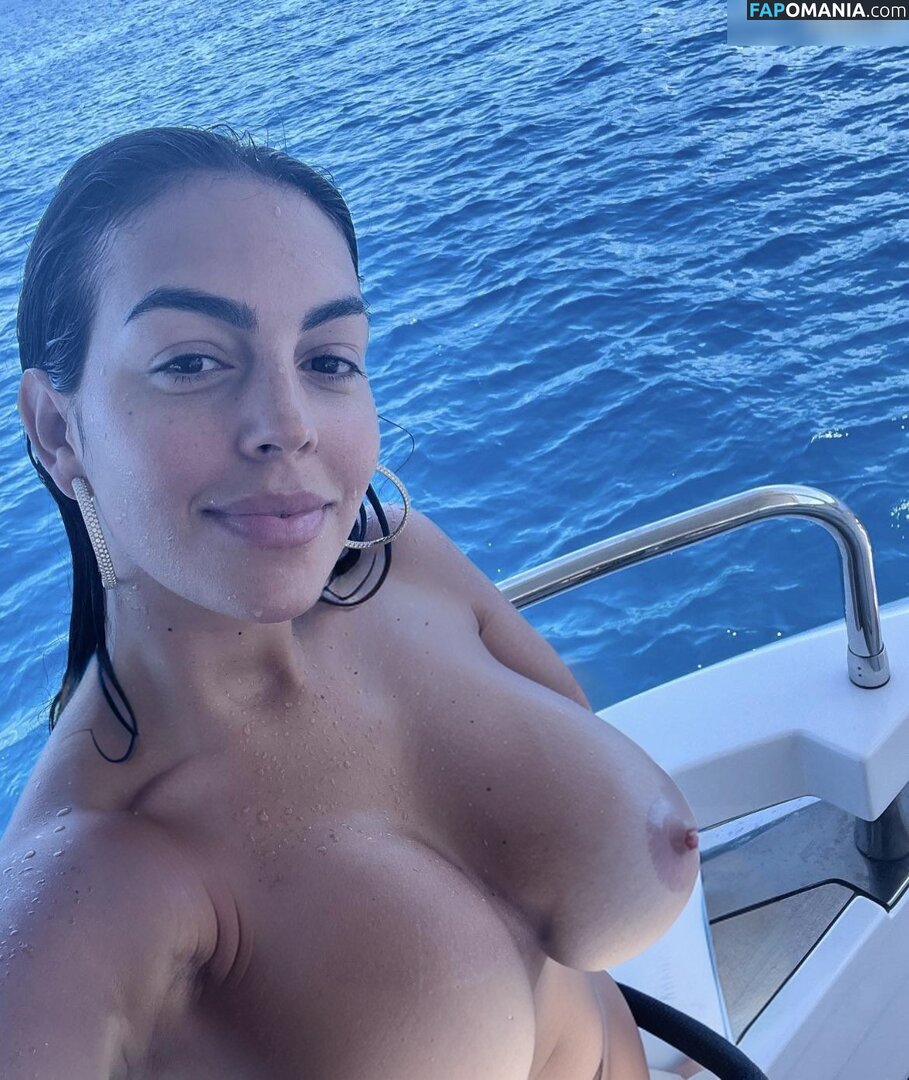 Georgina Rodriguez / georginagio Nago OnlyFans  Przeciekłe zdjęcie #81