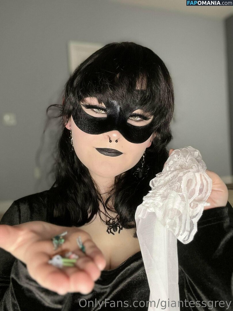 giantessgrey / grimlygrey Nago OnlyFans  Przeciekłe zdjęcie #19