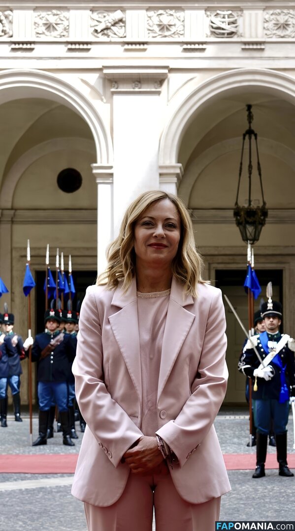 Giorgia Meloni / Italian Prime Minister 🇮🇹 / giorgiameloni Nago OnlyFans  Przeciekłe zdjęcie #2