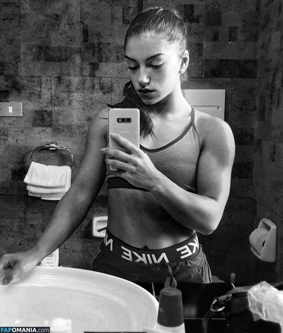 Giulia Imperio / giuliaimperio7 / giuliaimperioo Nago OnlyFans  Przeciekłe zdjęcie #3