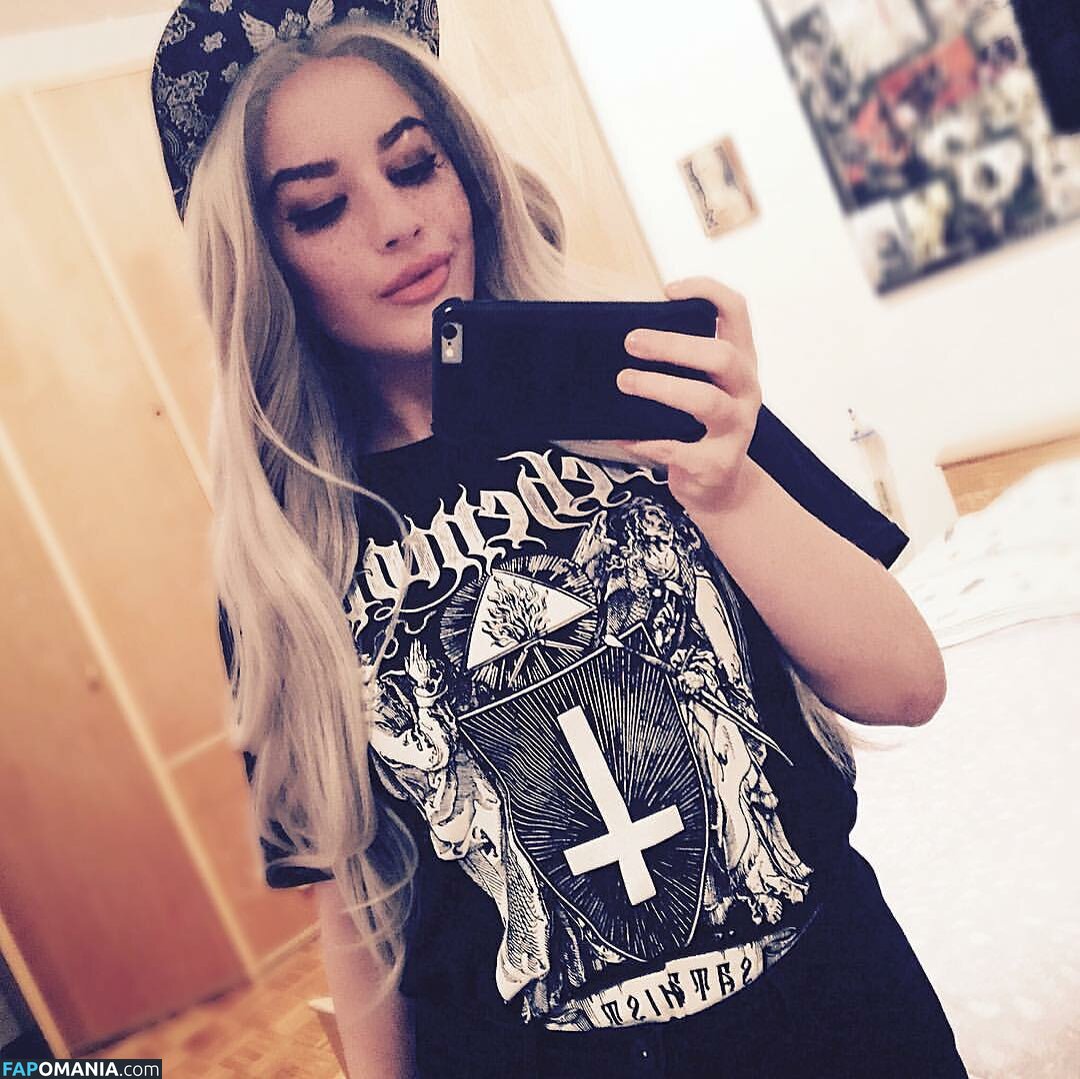 GiuliaMoon / moonchild_77 / moonchild_777 Nago OnlyFans  Przeciekłe zdjęcie #33