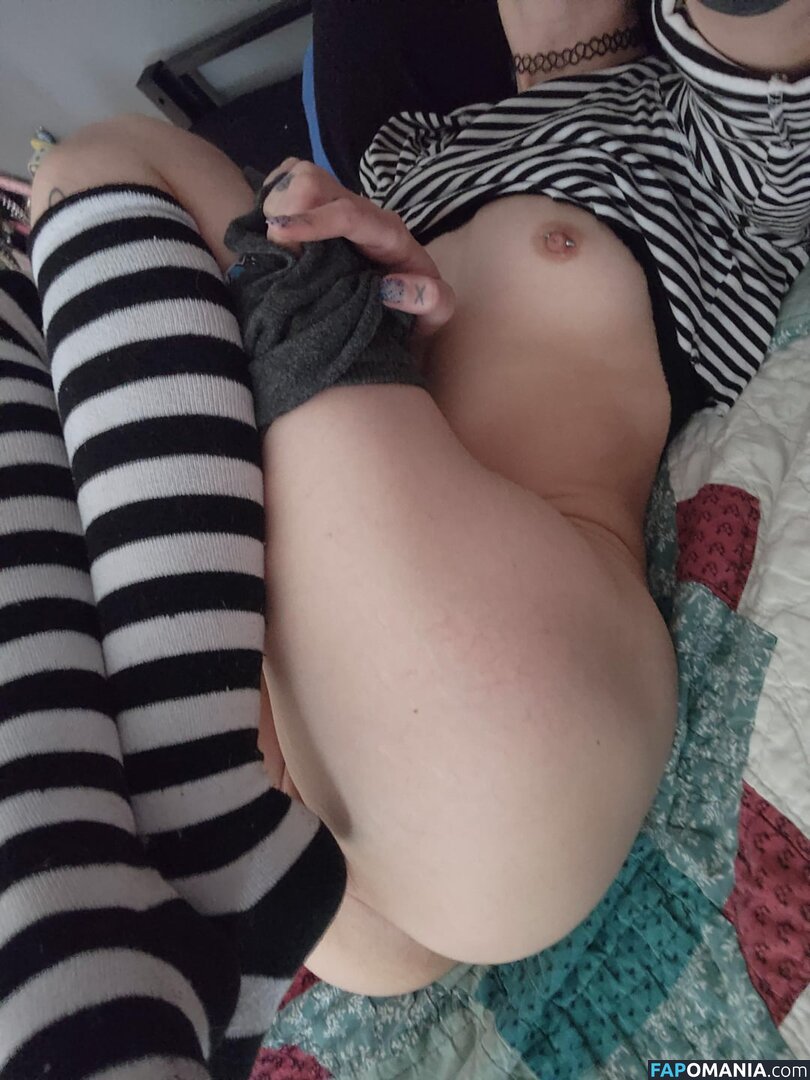 gr3ys4n4t0my Nago OnlyFans  Przeciekłe zdjęcie #2