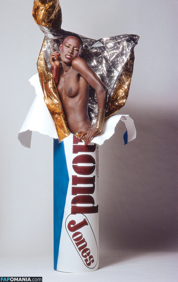 Grace Jones / gracejonesofficial / https: Nago OnlyFans  Przeciekłe zdjęcie #4