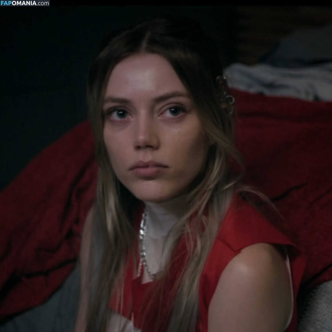 Grace Van Dien / gracevandien Nago OnlyFans  Przeciekłe zdjęcie #5